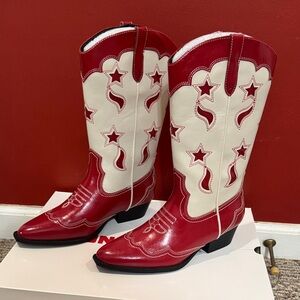 UNIONBAY Red and Cream Star Heeled Boots
